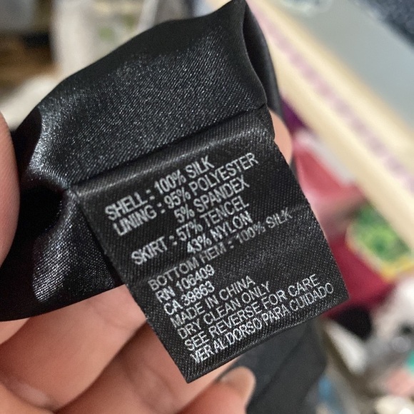 Antonio Melani dress 100% silk size 2‎ black lined - Picture 6 of 7